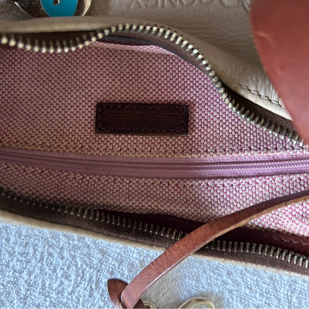 Vintage Dooney & Bourke All-Weather Bone Cream and Brown Women's Hobo Should Bag - Picture 6 of 9